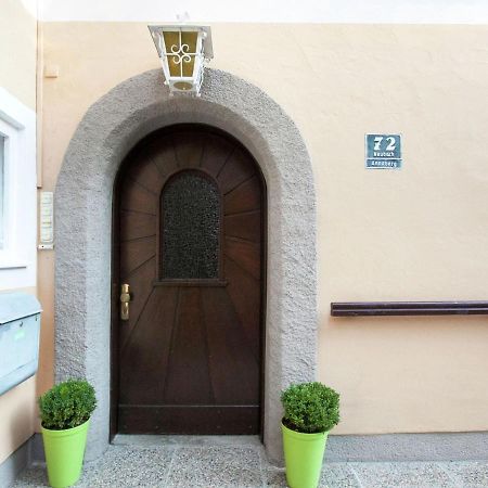 Apartment With Terrace In Salzburg Lungotz Bagian luar foto
