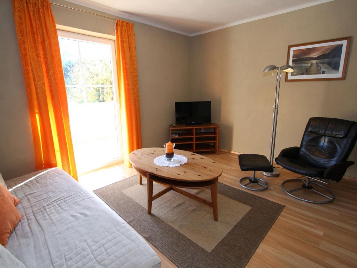 Apartment With Terrace In Salzburg Lungotz Bagian luar foto