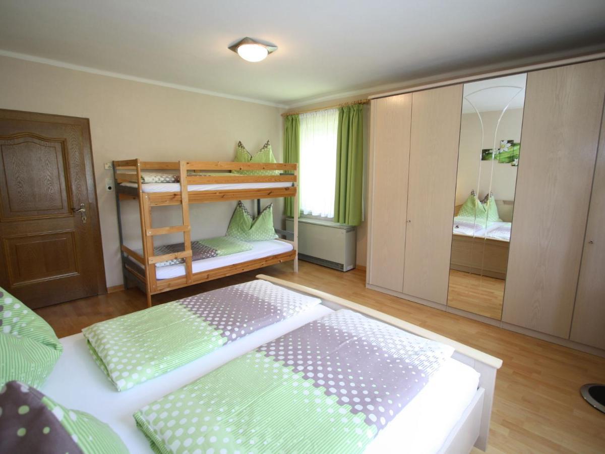 Apartment With Terrace In Salzburg Lungotz Bagian luar foto