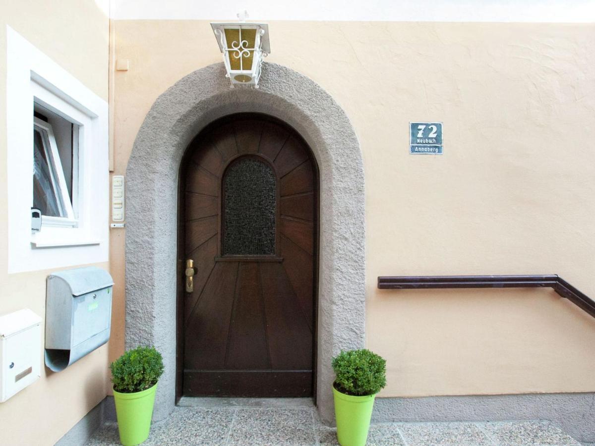 Apartment With Terrace In Salzburg Lungotz Bagian luar foto