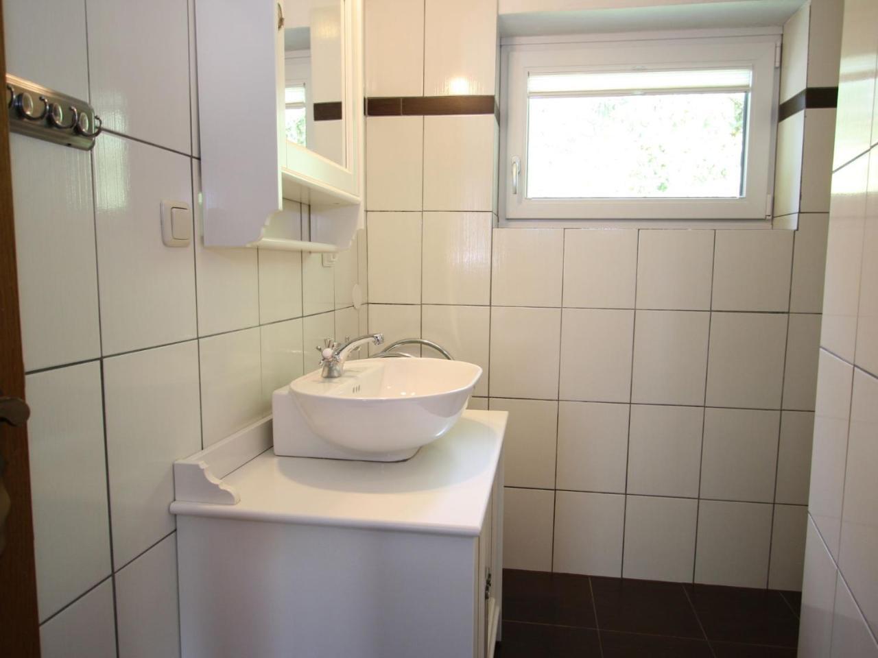 Apartment With Terrace In Salzburg Lungotz Bagian luar foto